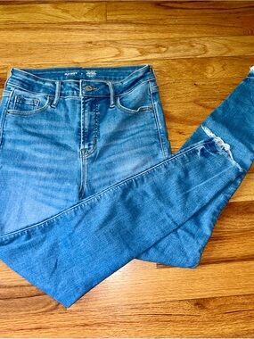 Old Navy Women's Blue Extra High-Rise Skinny Jeans